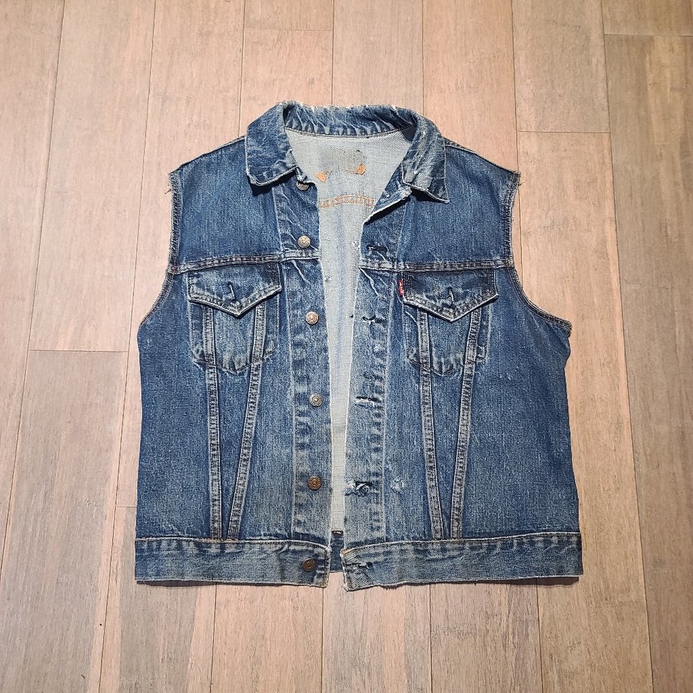 Pre 1971 Levi Jean Jacket cutoff